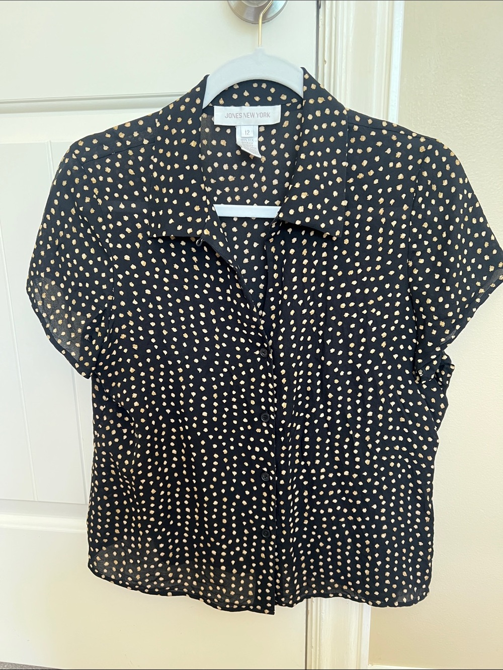 100% Silk Jones New York Short Sleeve Button-Front Blouse